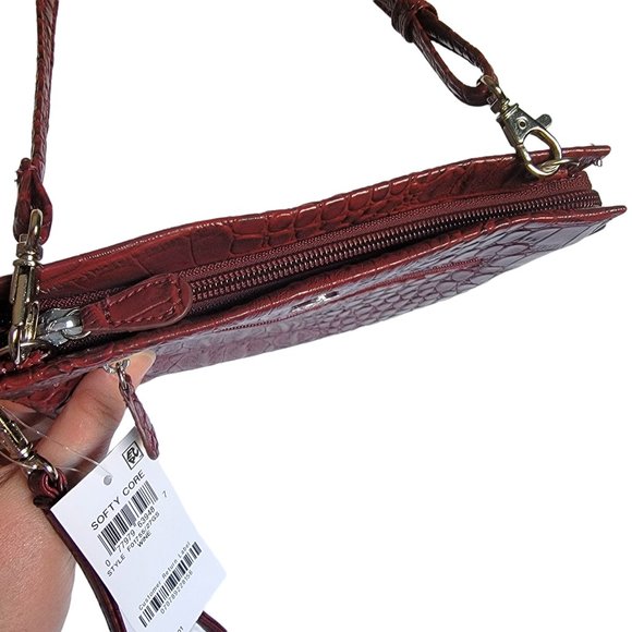 GIANI BERNINI NEW and NEVER USED Convertible Wristlet Faux Crocodile Leather - Picture 12 of 15